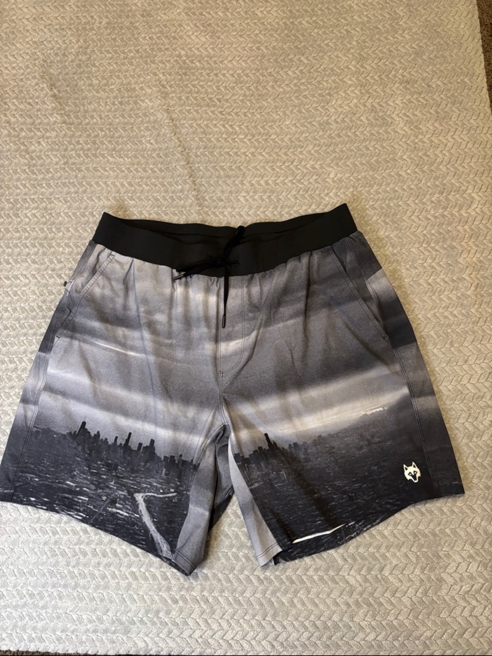 Greyson Coywolf Short
Lightweight Drawstring Athletic Short with Liner